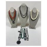 Necklaces & A Set  / 10 pc