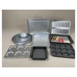 Baking Sheets & Trays / 13 pc