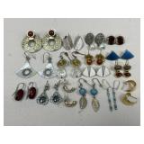 Earrings / 16 Pairs