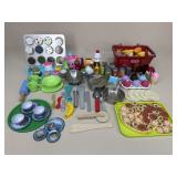Childrenï¿½s Assorted Play Food/Kitchen Items