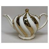 Sadler England Cream & Gold Porcelain Teapot