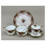 Royal Albert ' Old Country Roses' China / 5 pc