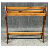 Wood Quilt Stand