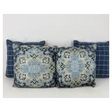Throw Pillows / 4 pc