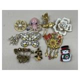 Brooches / 10 pc