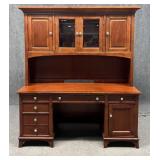 Shenandoah Valley Desk w/ Hutch