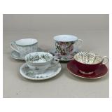 Tea Cups & Saucers / 4 Sets
