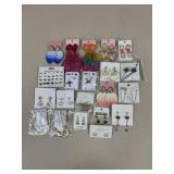 Costume Earrings / 21 Pairs