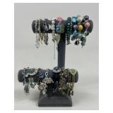 Costume Bracelets / 17 pc