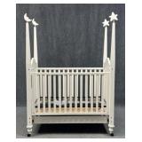 Child Craft Crib w / Drawer