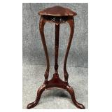 Carved Wood Fern Stand w / Claw Feet