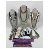 Beaded & Metal Necklaces / 24 pc