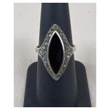 Sz 6 Sterling Silver Ring w/ Stones
