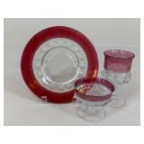 Kingï¿½s Crown Thumbprint Dishware / 22 pc