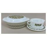 Vintage Pyrex Casserole Dish & Gravy Boat Set
