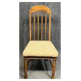 Vintage Chair by Universal Furniture
