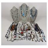 Costume Necklaces / 33 pc