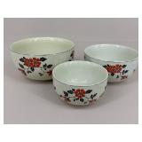 Hallï¿½s Kitchenware Red Poppy Mixing Bowls / 3 pc