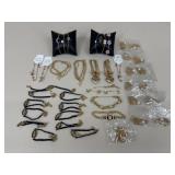 Gold & Silver Tone Bracelets / 29 pc