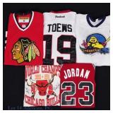 Chicago Bulls & Blackhawks Jerseys & T-Shirts