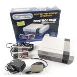 Nintendo NES Control Deck In Original Box T&W