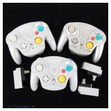Nintendo GameCube WaveBird Wireless Contrllrs (3)
