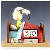 2010 Hallmark Peanuts Perpetual Calendar Sculpture