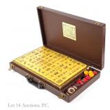 Mid Century Kue Hing Imported Bakelite Mahjong Set