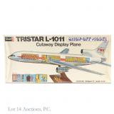 Revell Tristar L-1011 Show Off Model Plane