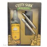 2005 Cutty Sark Scotch & 4 Shot Glasses Gift Set