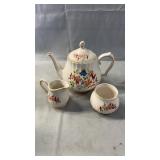 Sadler ï¿½Windsorï¿½ fine porcelain three-piece tea