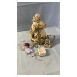 Assorted angel-themed decorative lot featuring a