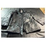 Stylish black leather jacket by LeWorld Fine