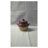 Vintage Oneida Stoneware Lidded Pot ï¿½