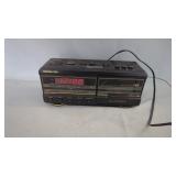 Soundesign AM/FM Cassette Alarm Clock