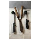 Pair of adjustable garden hose spray nozzles