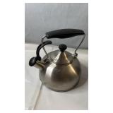 Chantal stainless steel stovetop kettle, model