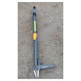 Fiskars Telescoping Weed Puller / Garden