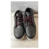 Aggressor steel toe work shoes, size 8, lace-up