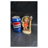 Vintage ï¿½April Showersï¿½ figurine marked AH1D,