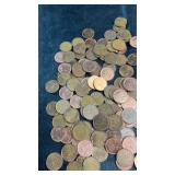 Large assortment of Canadian one-cent coins