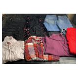 Assorted womenï¿½s clothing lot, all size small &