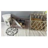 Miscellaneous household and kitchen items