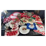 Christmas Linens, Decor & Collector