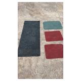 Small rug and mat lot including one black runner