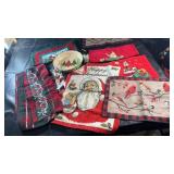 Christmas Linens & Holiday Décor
