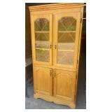 Wooden Display Cabinet / China CabinetSolid