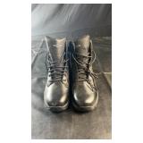 Pair of Interceptor men's black work boots, size