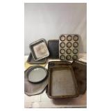 Assorted Bakeware & Baking Pan Lot