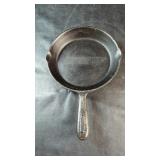 Cast Iron SkilletCast iron skillet with pour